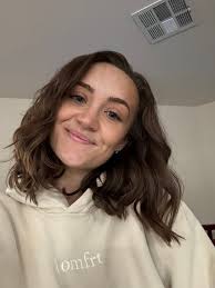 Hey everyone! A friend of mine is urgently looking for a room to rent in or  around the airport area. 🔹 Budget: up to 900€ 🔹 Move-in: ASAP 🔹 Job:  He's a