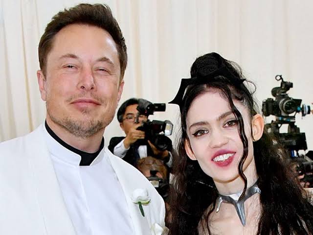 Elon Musk begs ex-girlfriend Grimes not to get elf ear modifications and vampire teeth - The Mirror