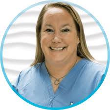 Vera Hendrix's Instagram, Twitter & Facebook