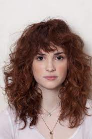 Medium Length Hairstyles For Thick Curly Hair Medium Curly Hair Styles Curly Hair Styles Hairstyles With Bangs