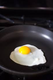 A successful sunny side up egg has no runny egg white. How To Make Perfect Sunny Side Up Eggs Step By Step Instructions