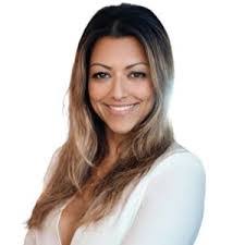 Michelle Haggerty's Instagram, Twitter & Facebook