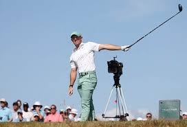 At the pga championship, the top 70 players on the leaderboard after 36 holes automatically make it through to the third. Conners Leads Pga Championship After Round One Golf Australia Magazine