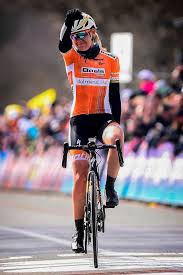Van der breggen komt sinds 2017 uit voor het boels dolmans cycling team, dat sinds 2021 doorgaat met een nieuwe hoofdsponsor onder de naam team sd worx. Anna Van Der Breggen Wins Ronde Van Vlaanderen 2018 Boels Dolmans Cycling Team Cycling Women Cycling Girls Bicycle