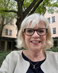 Kathryn Betts's Instagram, Twitter & Facebook