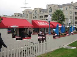 The hotel has capitalised on that fact and guests can book into baby's bungalow or johnny's cabin for the night. San Diego Movie Locations Iamnotastalker