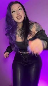 @ravengriims video Tweet
