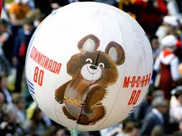 The games were the first to be staged in eastern europe, and remain the only summer olympics held there, as well as the first olympic games and only summer olympics. Olimpiada 80 V Moskve Sobytiya Sedmogo Dnya Chempionat