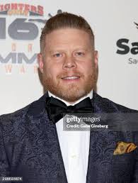 6,127 World Mma Awards Photos & High Res Pictures