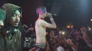 Lil peep x lil tracy type beat slow down by wuzi afterhours. Lil Peep X Lil Tracy White Wine White Tee Live In San Francisco Peep Show Tour Youtube