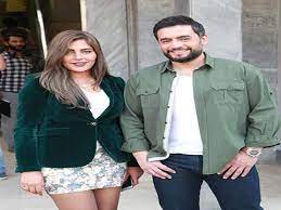 وجهت الفنانة نرمين الفقي، التهنئة للفنانة أماني كمال بمناسبة عقد قرانها وحفل زفافها. Ø­ÙˆØ§Ø± Ø£Ù…Ø§Ù†ÙŠ ÙƒÙ…Ø§Ù„ Ø£Ø¨Ùˆ Ø§Ù„Ø¹Ø±ÙˆØ³Ø© ÙŠÙ…Ø³ Ø§Ù„Ø£Ø³Ø±Ø© Ø§Ù„Ù…ØµØ±ÙŠØ© ÙˆØ¯Ø¹Ø§Ø¡ Ø£ Ù…ØµØ±Ø§ÙˆÙ‰