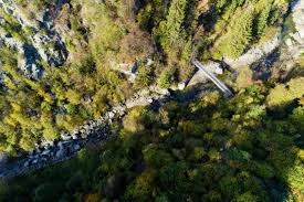 Vorlage:infobox fluss/dgwk_fehltvorlage:infobox fluss/quellhöhe_fehltvorlage im laufe der jahrhunderte bildete die sill die sillschlucht, welche sich von gärberbach (ortsteil von. Innsbruck Sehen Im Gehen Die Landeshauptstadt Mit