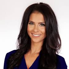 Amber Tomlin's Instagram, Twitter & Facebook