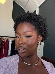 LIVE ON CHANNEL 4 and 4 ON DEMAND!!!!! @treasuretress changing the game for  real !!! I absolutely loveeee the team and the fact we stay speaking up to  normalise textured hair. Make