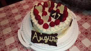 Torta Di Compleanno Al Cioccolato Bianco Senza Glutine Torte Di Compleanno Al Cioccolato Torte Di Compleanno Cioccolato Bianco