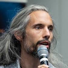 Richard Caley's Instagram, Twitter & Facebook