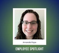 Amanda Pope's Instagram, Twitter & Facebook