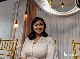 Hal itu terungkap saat gading marten penasaran apakah selama ini ada yang pernah 'menawar' ariel tatum. Begini Silsilah Keluarga Ariel Tatum Cucu Murry Koes Plus Dan Joice Erna
