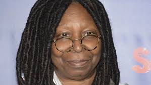 This Is How Much Money Whoopi Goldberg Is Actually Worth In 2020 Whoopi Goldberg Women Humor Black Actresses