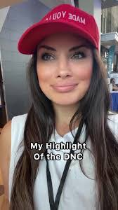 Kelly Newsom's Instagram, Twitter & Facebook