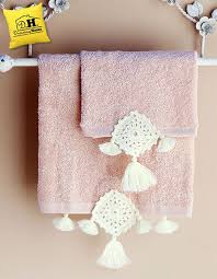 Coppia Di Asciugamani Della Geometrie Collection In Colore Rosa Con Crochet In Colore Naturale Tig Motifleri Tig Desenleri Desenler