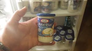 Primarily a blend of sharp cheddar cheese, mayonnaise and sweet spicy pimento peppers. Kraft Pimento Spread With Philadelphia Cream Cheese 5 Oz Jar Walmart Com Walmart Com