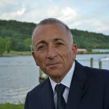 Luciano Morra's Instagram, Twitter & Facebook