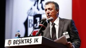 Ahmet nur çebi, 1986 yılında berna çebi ile evlenip bu evlilikten ezgi nur, mina nur, yaşar kaptan adlarında 3 çocuğu. Ahmet Nur Cebi Koronavirus Mu Oldu Besiktas Baskani Ahmet Nur Cebi Kimdir Kac Yasinda