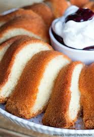 Its inexpensive and really easy to share at parties or family outings. 7 Up Pound Cake Melissassouthernstylekitchen Com