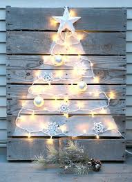 Sep 02, 2020 · bring the beach into your home this holiday season with these diy coastal christmas decorations. Gorgeous Outdoor Christmas Decorations 32 Best Ideas Tutorials A Piece Of Rainbow