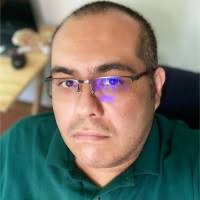 10+ perfiles de «Raul Tena»