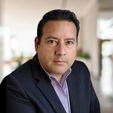 Carlos Perico's Instagram, Twitter & Facebook