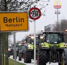 Landwirte demonstrieren mit 100 traktoren in berlin. Berlin Svenja Schulze Bei Bauern Demo Ausgebuht Welt