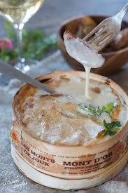 Mont D Or Au Four Boite Chaude La Cuisine D Adeline Boite Chaude Cuisine Recettes De Cuisine