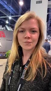 Heidi Zander's Instagram, Twitter & Facebook