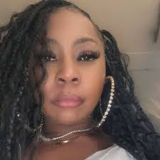 Mari Garrison's Instagram, Twitter & Facebook