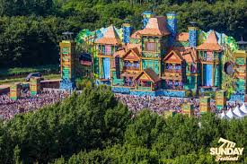Stream tracks and playlists from 7th sunday festival on your desktop or mobile device. 7 Dingen Die Je Moet Weten Over 7th Sunday Partyscene