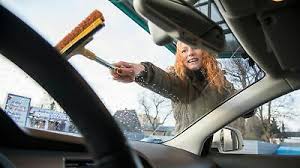 Wenn es euch gefallen hat, erinnere ich euch gern, an die schöne tradition des trinkgeldes, anstatt geldbeutel raus, geht das heute viel einfacher, einfach unten anklicken und einen. Autoscheiben Putzen Ohne Streifen So Gelingt Es Mobile De