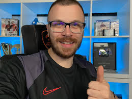 It's been an incredible month of daily streams. Appreciate the support.  Thanks https://www.r-gol.com/bg/ for the amazing T-shirt too 😍💪