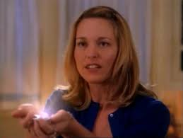 Charmed 1.9, The Witch Is Back: Warren Peace