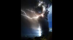 And according to renato solidum, the head of the philippines' institute of volcanology. Taal Vulkan Ausbruch 12 01 2020 Youtube