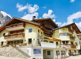 Sulle piste del carosello dolomiti superski, lungo il percorso della famosa sellaronda. I 10 Migliori Appartamenti Di Corvara In Badia Italia Booking Com