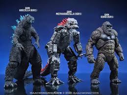 In this 14th installment of the 1st godzilla series deals with a prophecy from an okinawan descendant of the azumi royal family. Godzilla Official Toho Godzllla Twitter