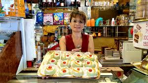 Nel Cuore Della Citta Di Carsoli Viaggio Nelle Squisitezze Del Bar Lux Con Spazio Per L Aperitivo Bimbi Confinelive