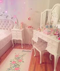 Pin By Fateme On خونه In 2020 With Images Girl Bedroom Decor Kid Room Decor Girl Bedroom Designs