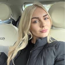 Megan Larkin's Instagram, Twitter & Facebook