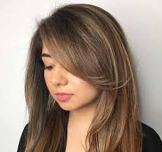 Disamping itu juga perawatannya relatif. Gaya Rambut Oval Layer Contoh Gaya Rambut