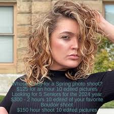 Leslie Hanlon's Instagram, Twitter & Facebook