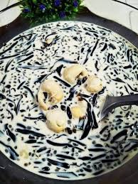 2 cawan air mendidih 2 cawan tepung gandum 3 sudu besar gula 1 sudu kecil garam. Resepi Air Cincau Susu Letak Selasih Yang Sedap Confirm Ketagih