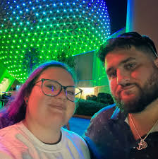 1 box out of 1 of my cases. Most legendaries I've ever pulled from a box